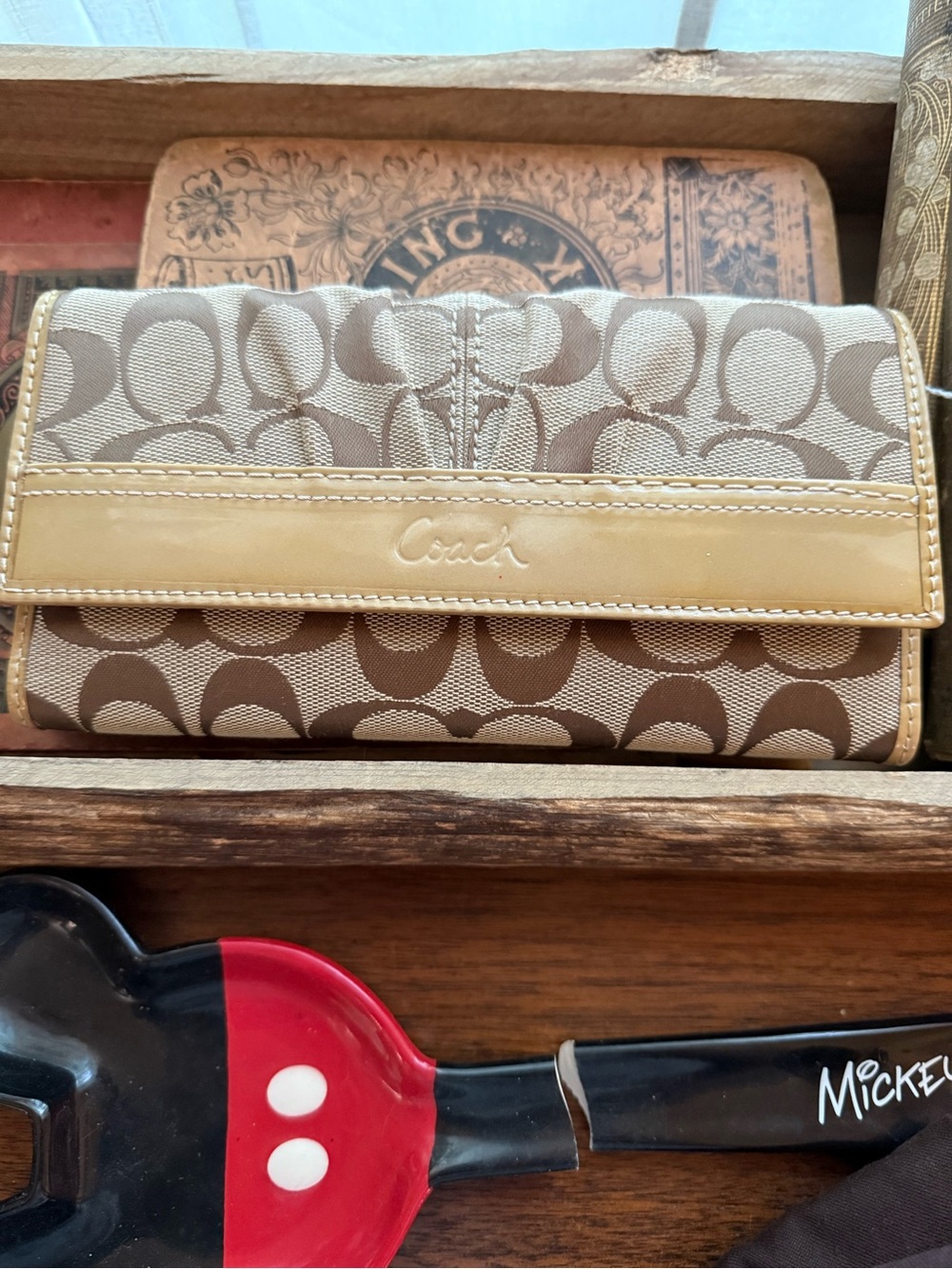 Coach Khaki & Tan Signature Canvas Continental Wallet/checkbook with duster-NWT - Picture 1 of 8